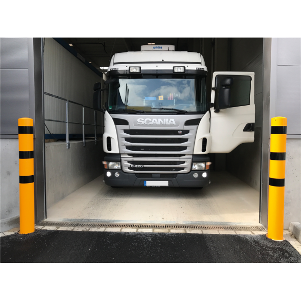 Barrier bollard | Steel tube  152 x 3.2 mm | stationary | for setting in concrete | hot-dip galvanized | total length: 1200 mm | with welded steel cap